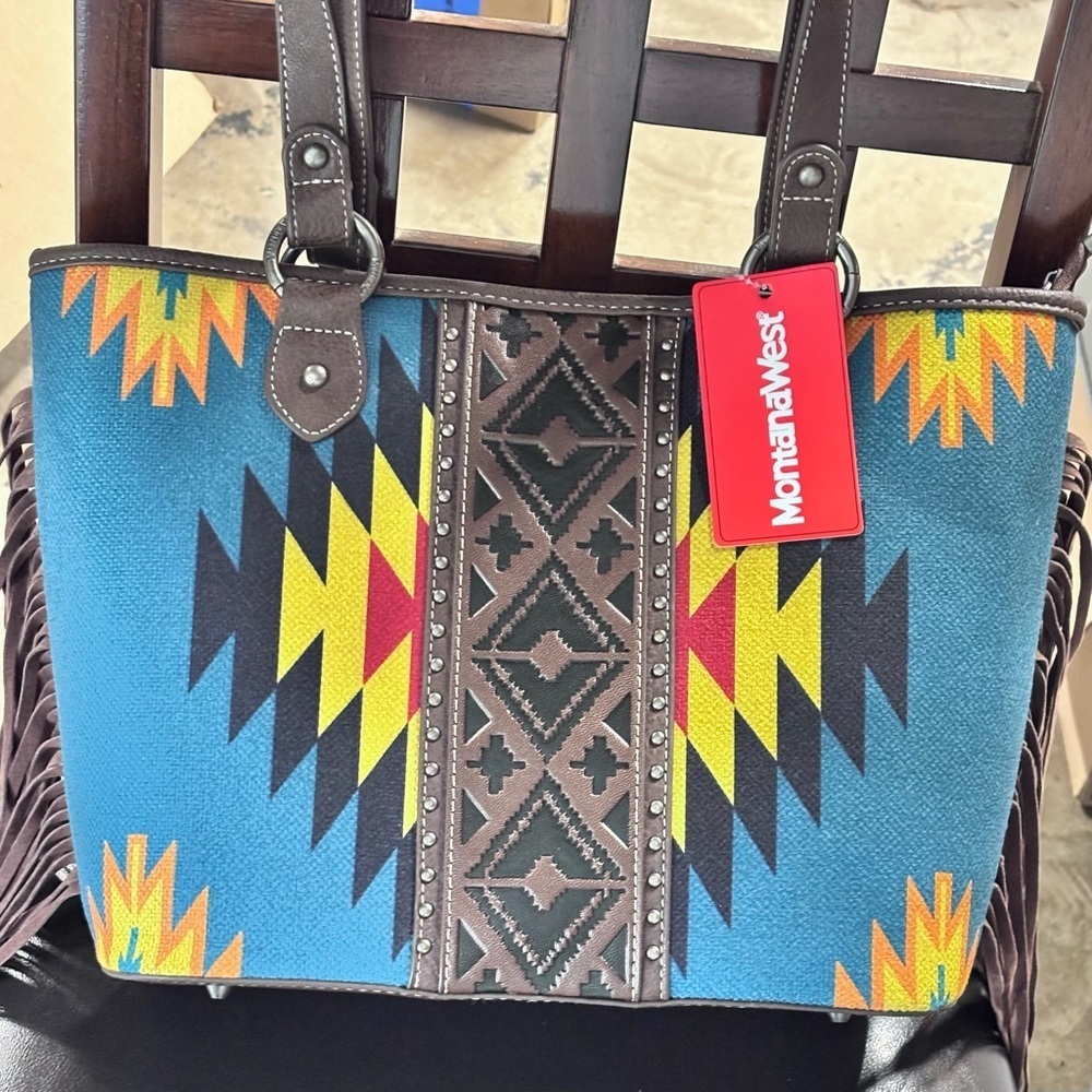 Brown and Multicolor Patterned Tote Bag
Montana West Aztec Tapestry Tote - Picture 3 of 9